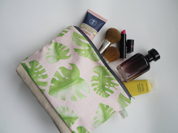 Monstera Grid Wash Bag - Yellowstone Art Boutique