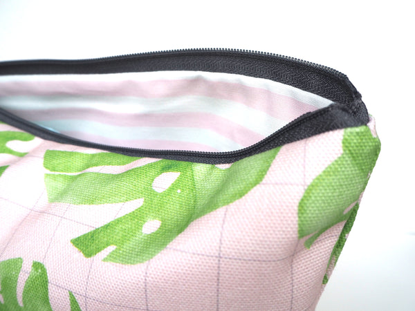 Monstera Grid Wash Bag - Yellowstone Art Boutique