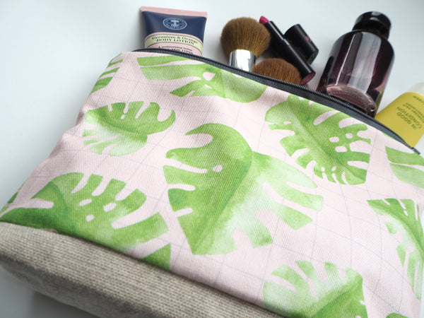 Monstera Grid Wash Bag - Yellowstone Art Boutique