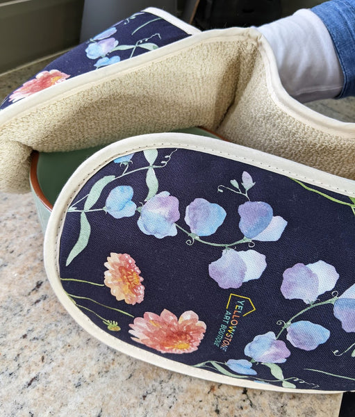 Sweet Pea & Dahlia Luxury Oven Gloves
